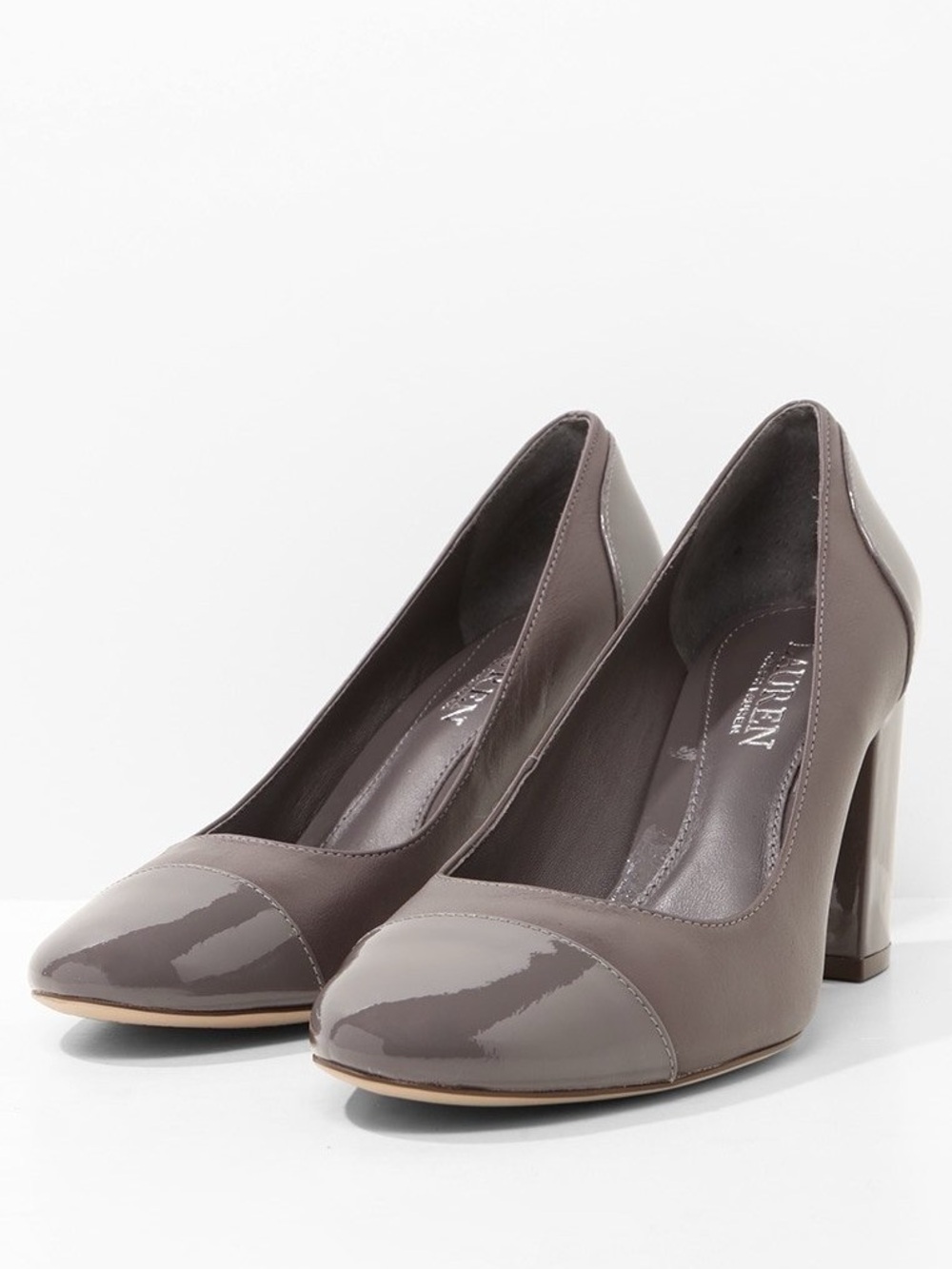 Lauren Ralph Lauren Grey Fallon Leather Pumps. Size 9